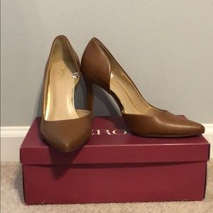 Brown pumps